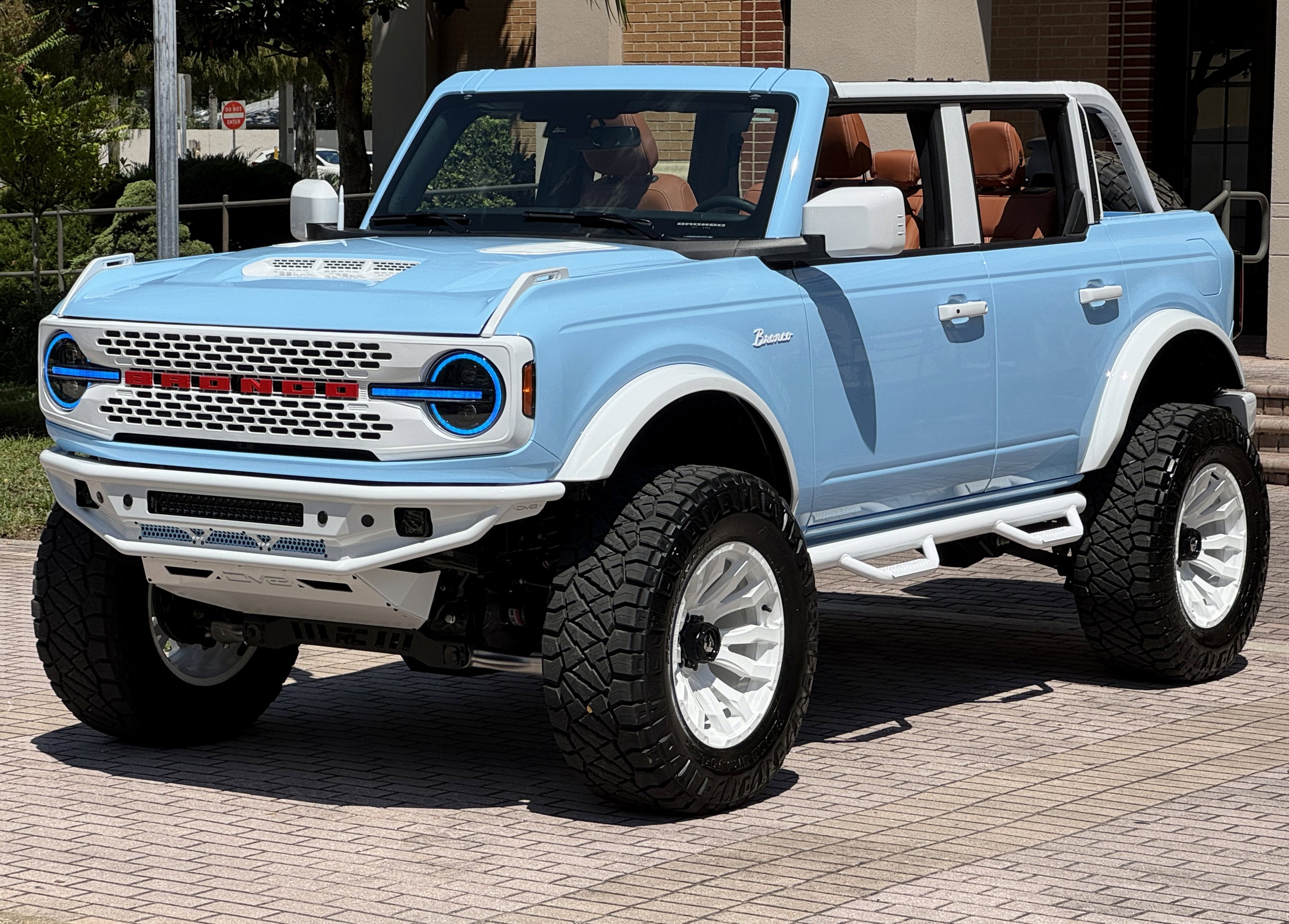 2025 Ford Bronco Outer Banks Retro V6 Hard Top Custom Lifted Vintage
