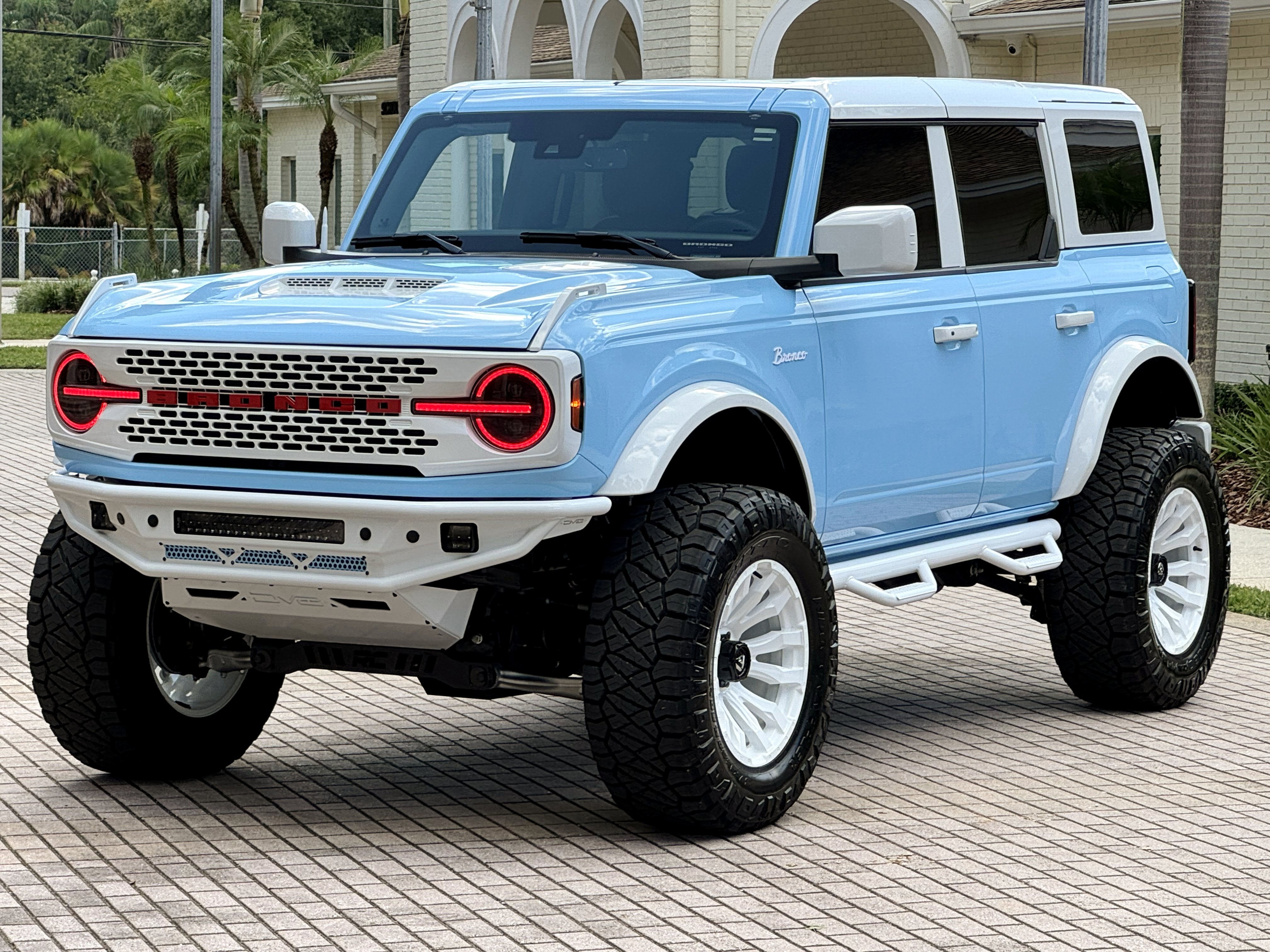 2025 Ford Bronco Outer Banks Retro V6 Hard Top Custom Lifted Vintage