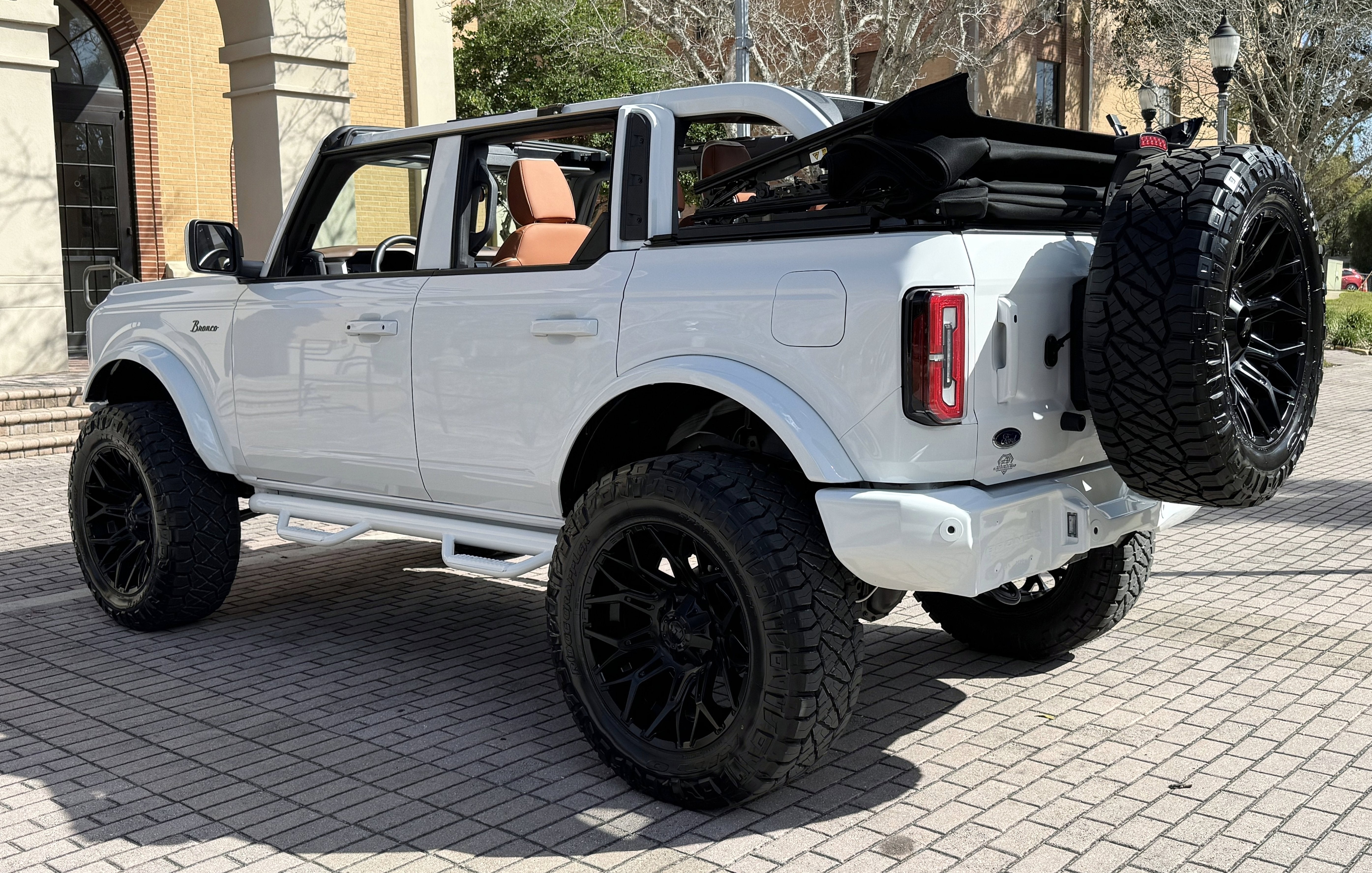 2025 Ford Bronco Outer Banks V6 Custom Lifted