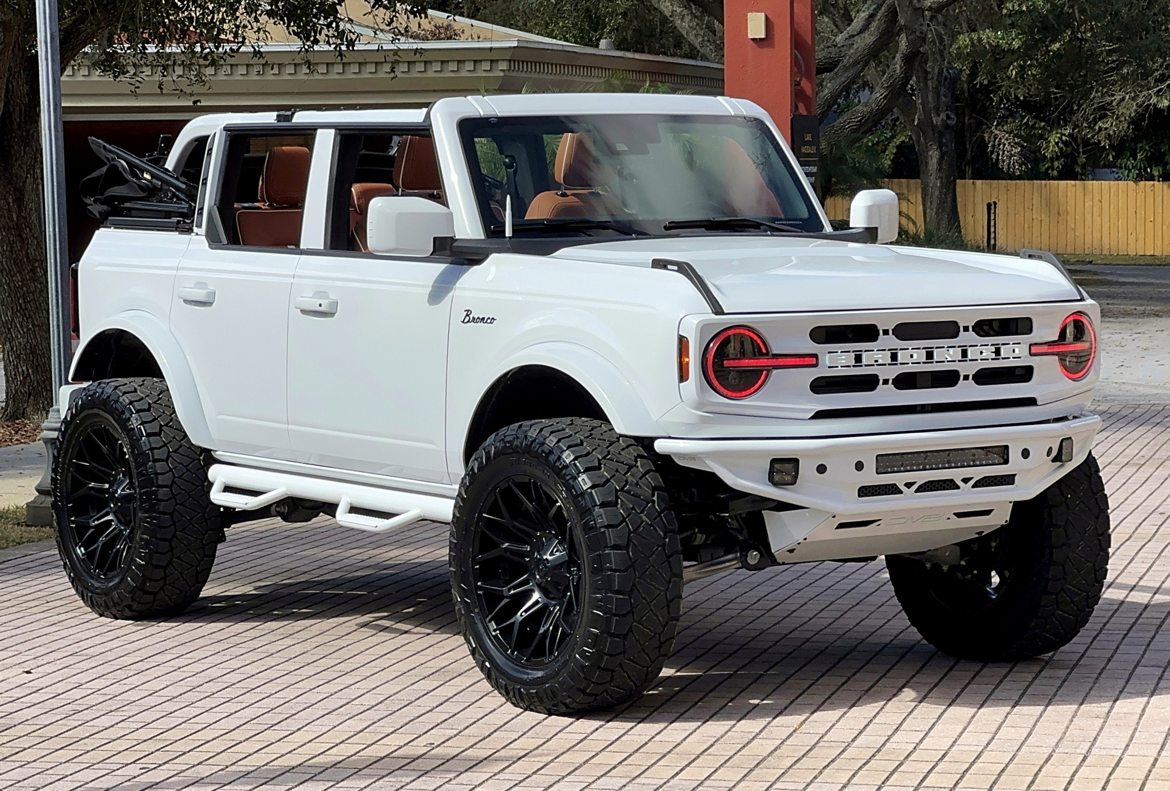 2025 Ford Bronco Outer Banks V6 Custom Lifted