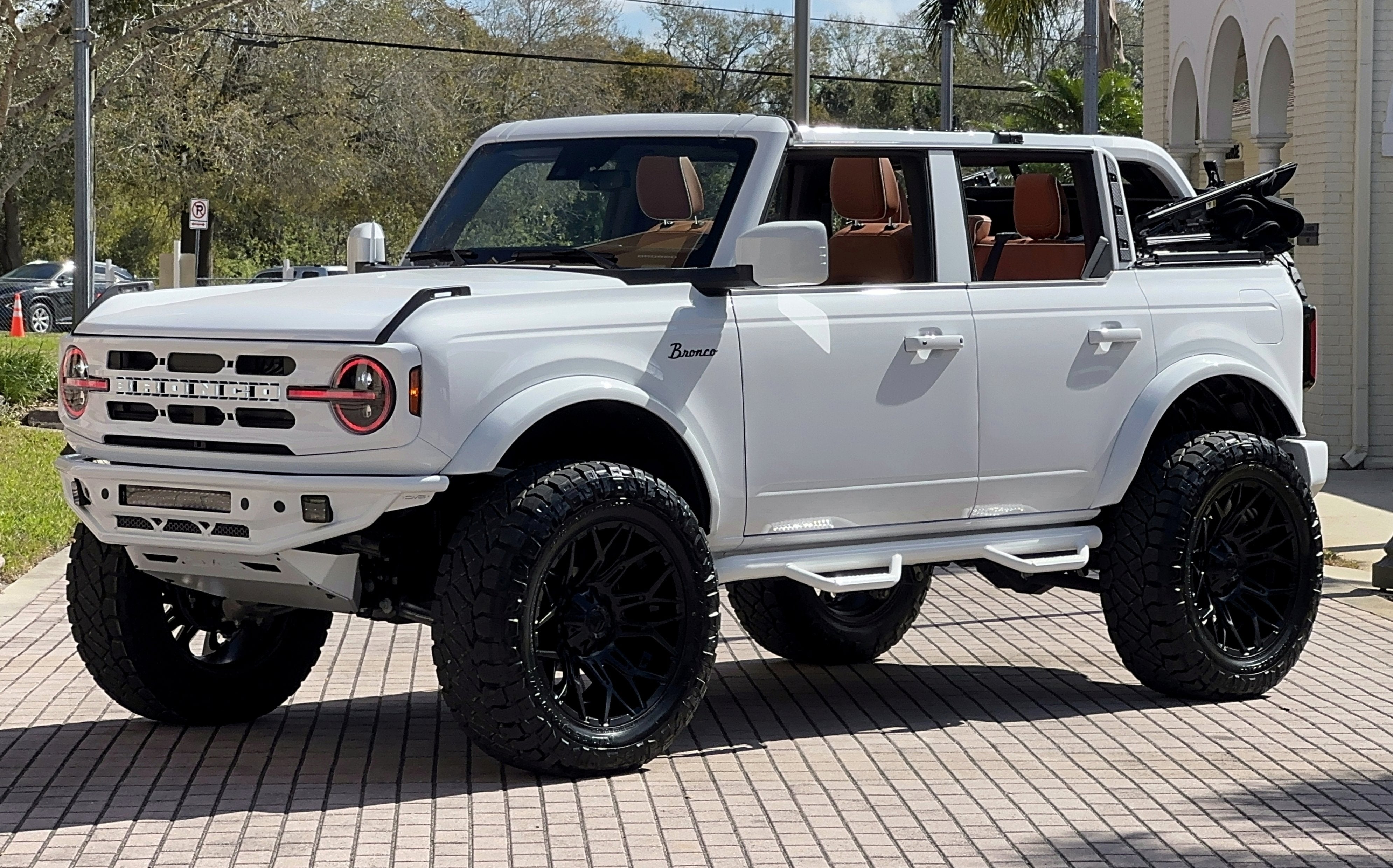 2025 Ford Bronco Outer Banks V6 Custom Lifted