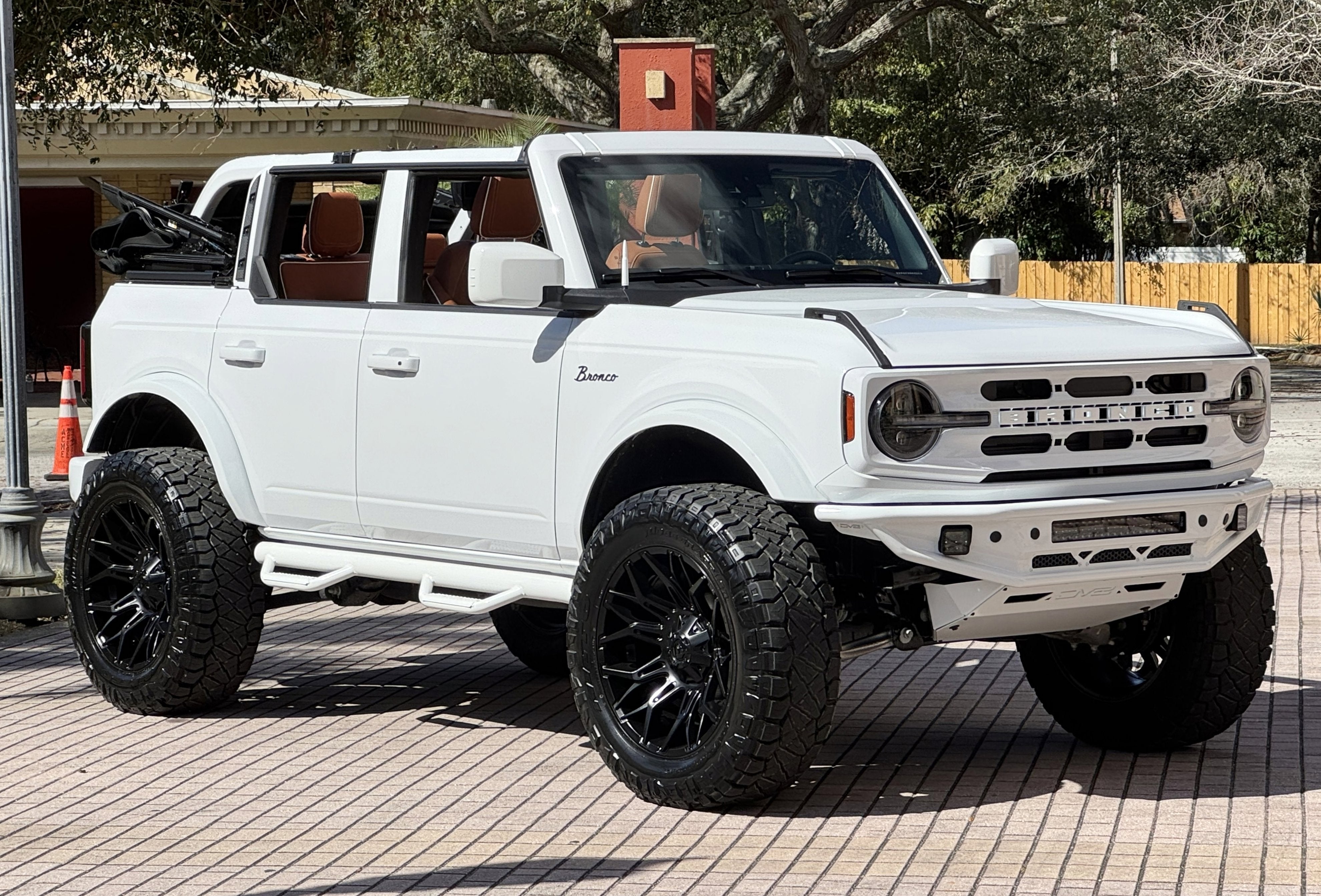 2025 Ford Bronco Outer Banks V6 Custom Lifted