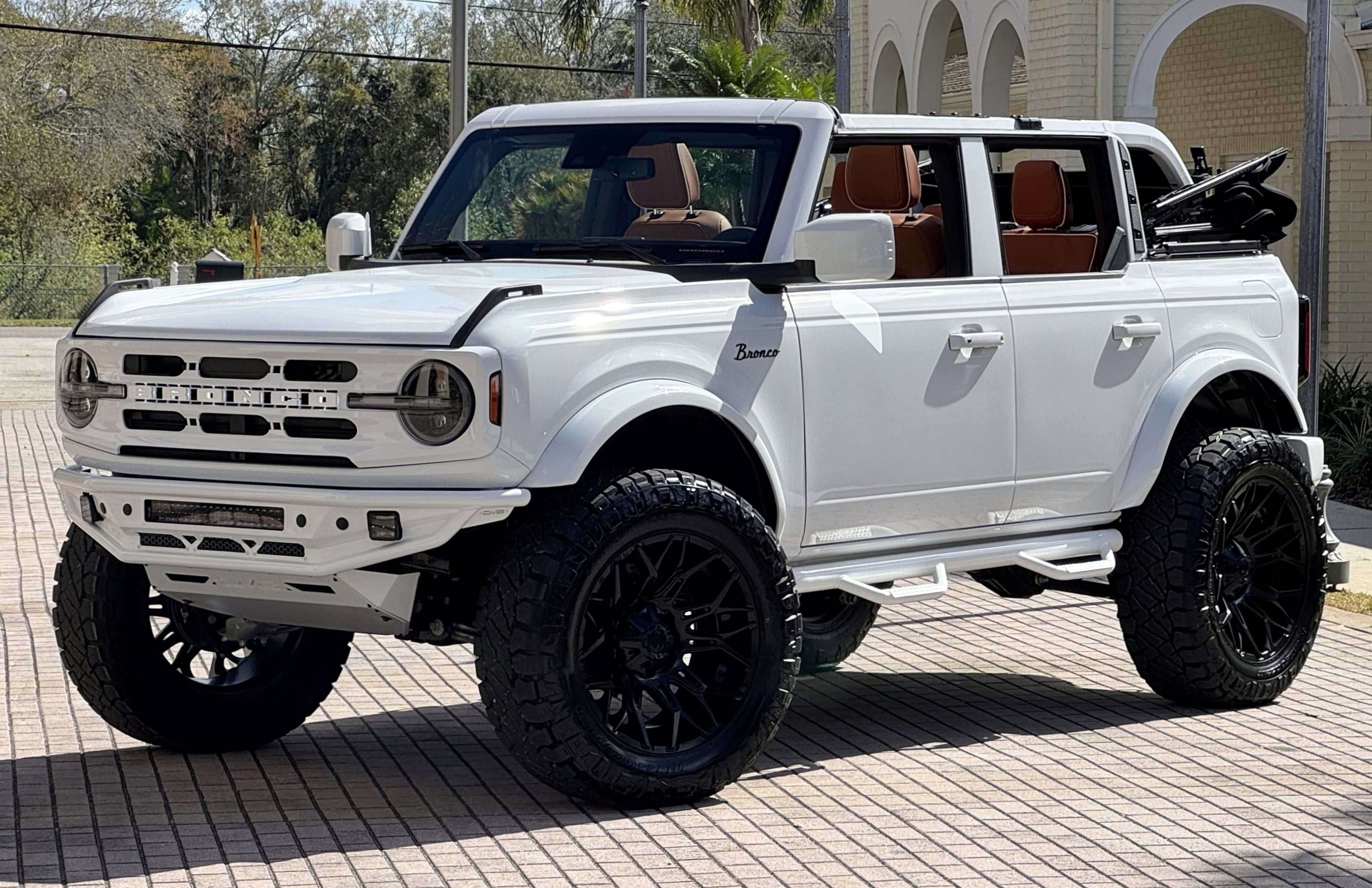 2025 Ford Bronco Outer Banks V6 Custom Lifted