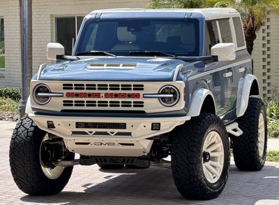 2025 Ford Bronco V6 Wimbledon White & Azure Retro Outer Banks Luxury Pkg Custom Lifted