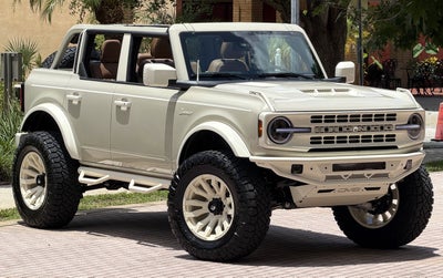 2026 Ford Bronco V6 Wimbledon White Retro Outer Banks Luxury Pkg Custom Lifted