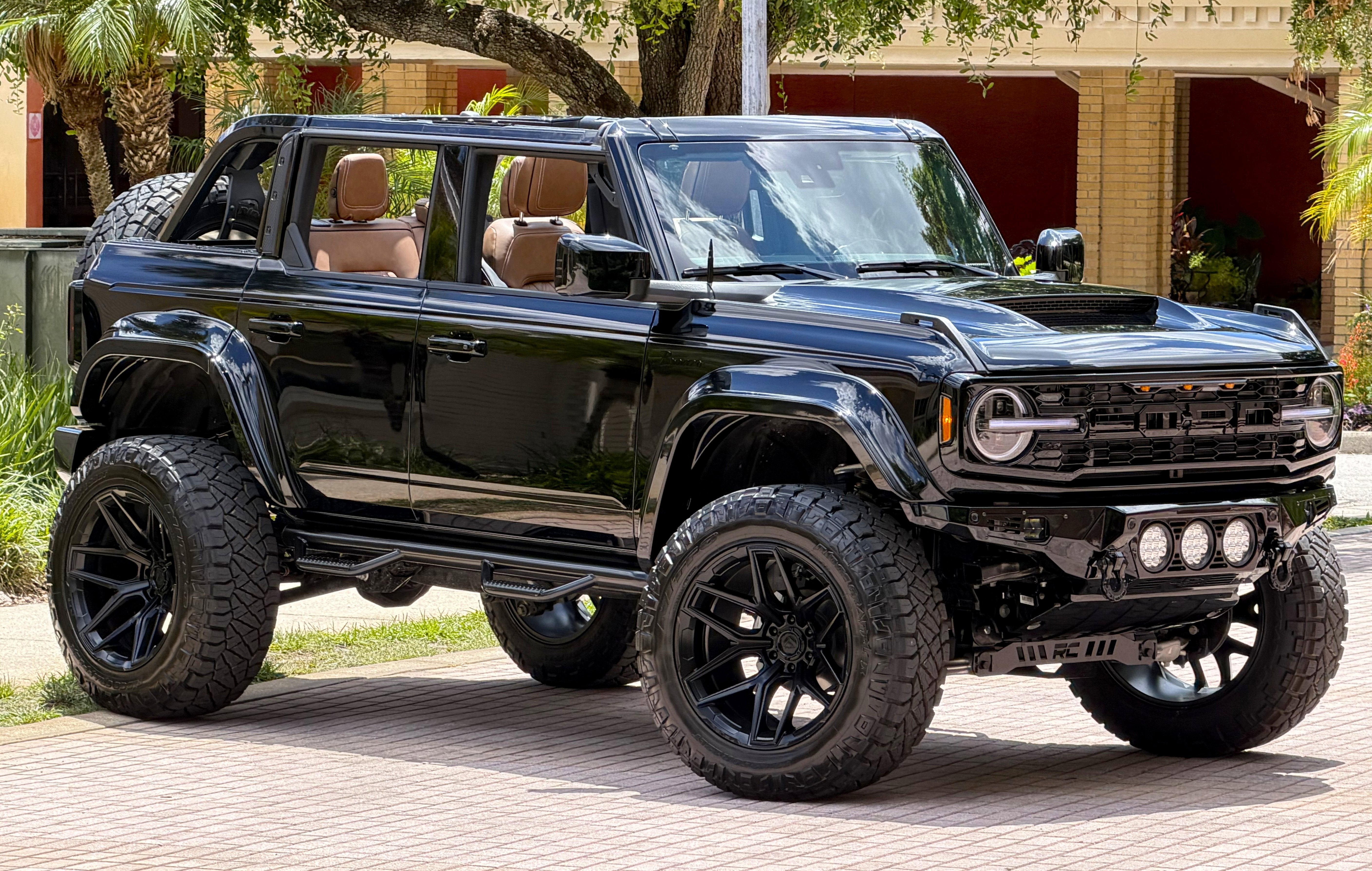2026 Ford Bronco Outer Banks V6 Luxury Package Hard Top Custom Lifted