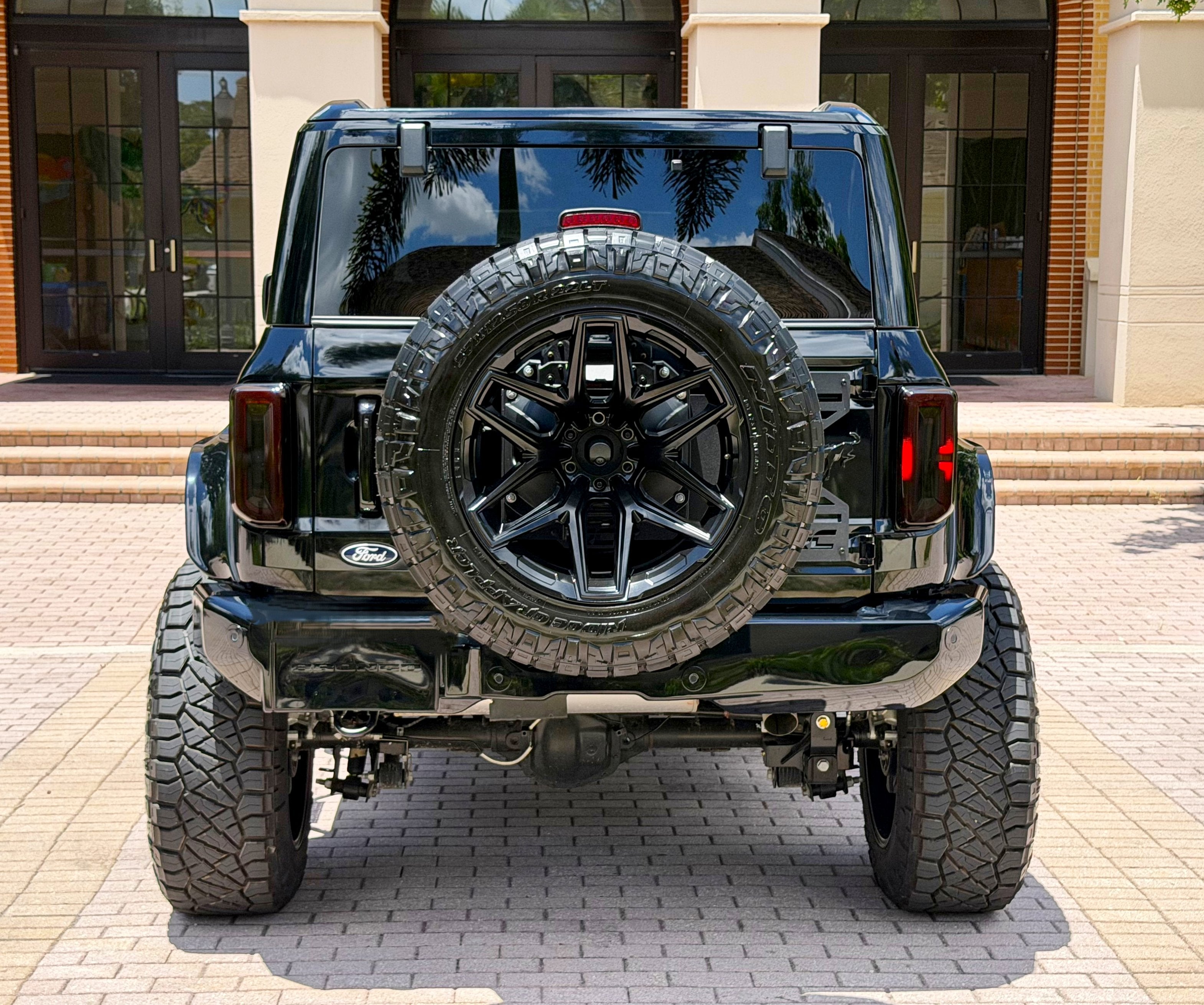 2026 Ford Bronco Outer Banks V6 Luxury Package Hard Top Custom Lifted