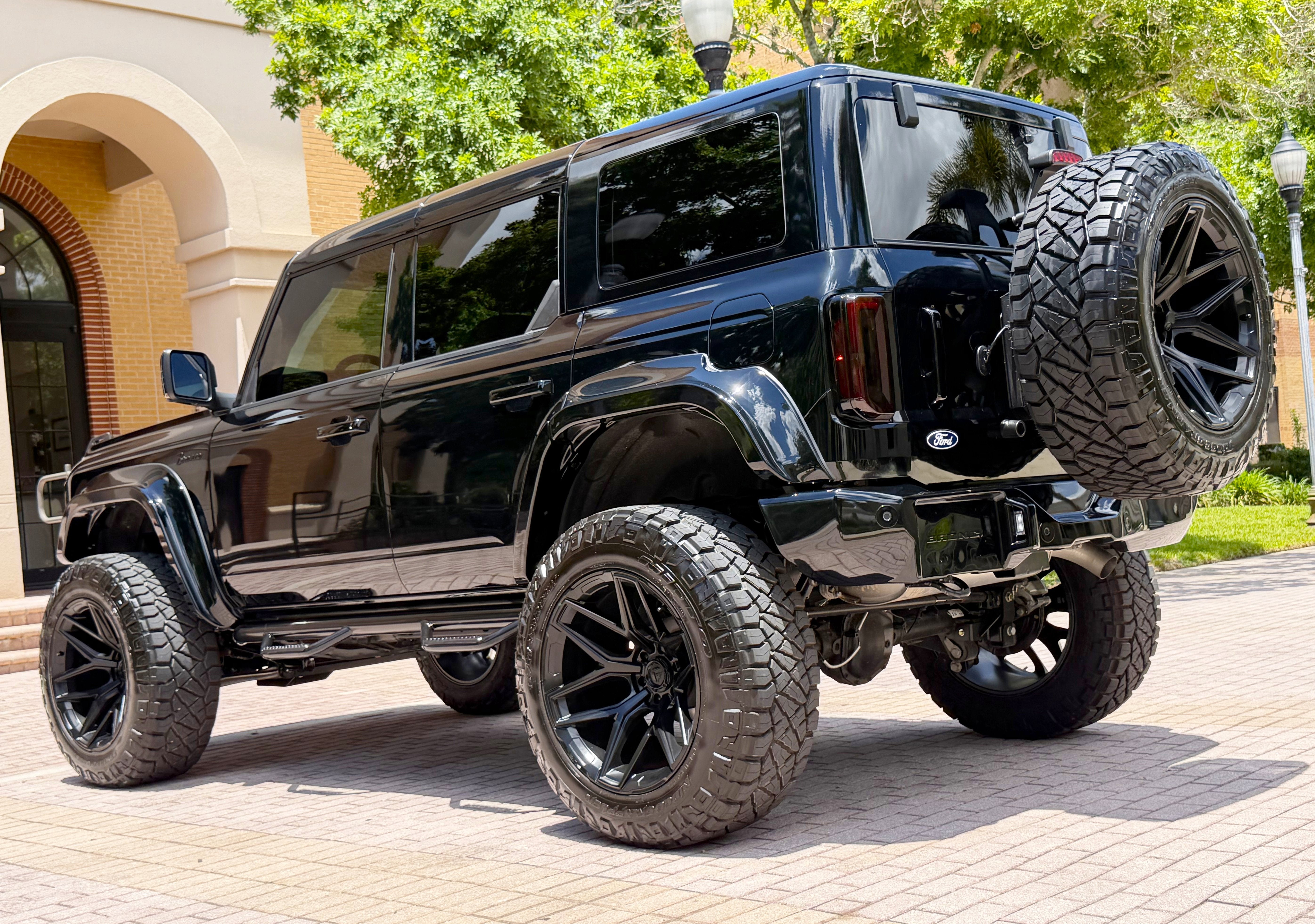 2026 Ford Bronco Outer Banks V6 Luxury Package Hard Top Custom Lifted