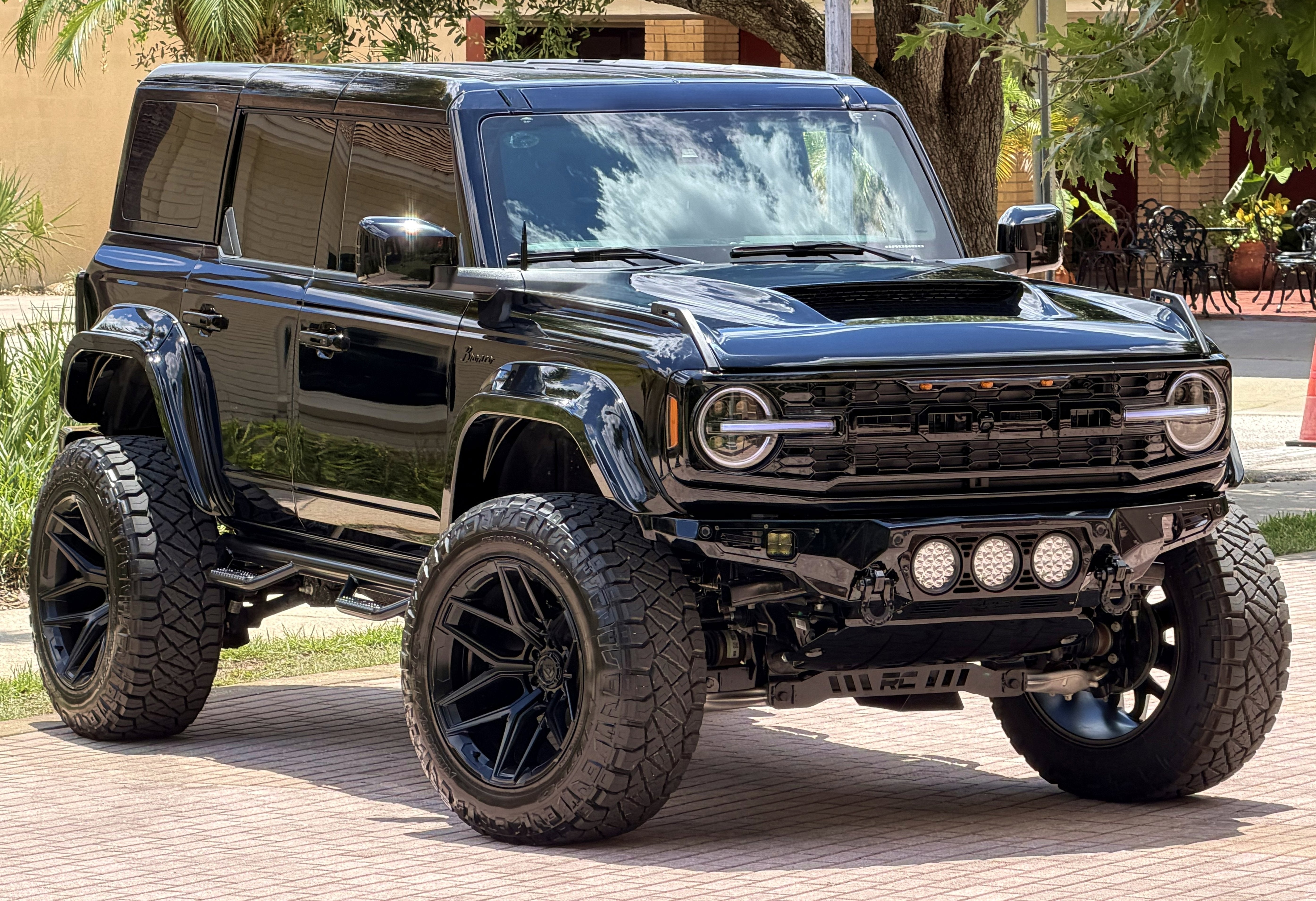 2026 Ford Bronco Outer Banks V6 Luxury Package Hard Top Custom Lifted