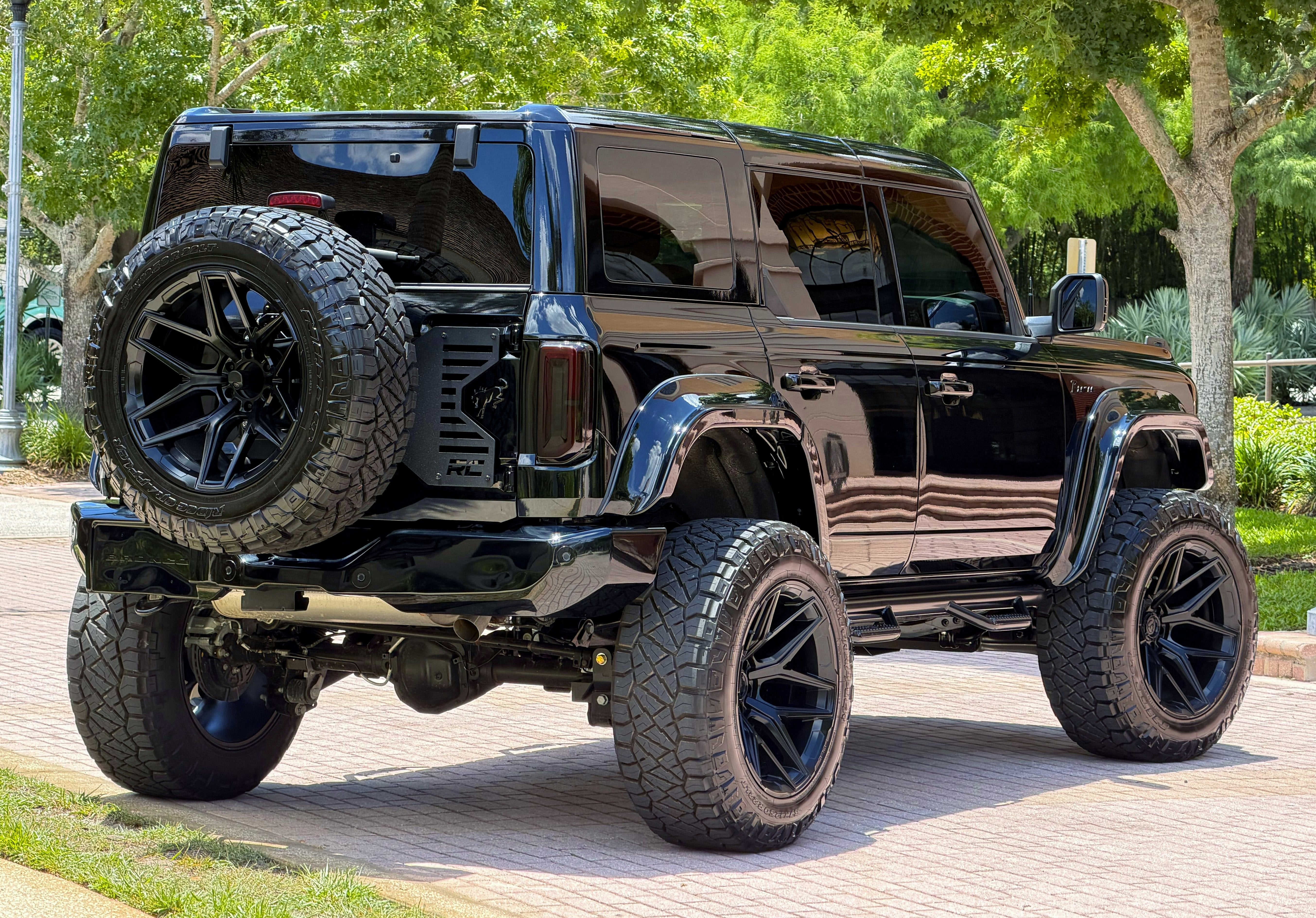 2026 Ford Bronco Outer Banks V6 Luxury Package Hard Top Custom Lifted