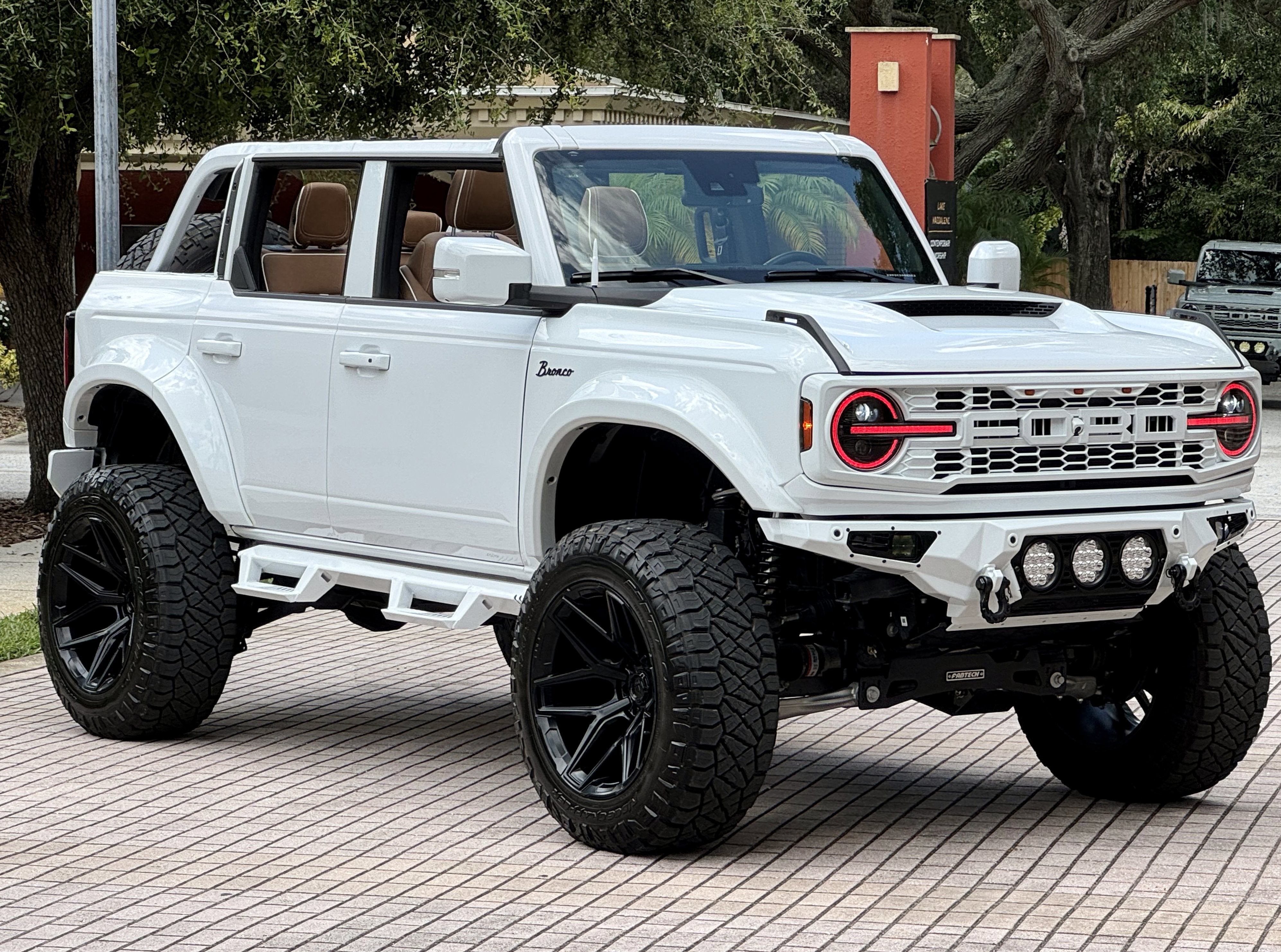 2024 Ford Bronco Badlands V6 Luxury Pkg Widebody Hard Top Custom Lifted
