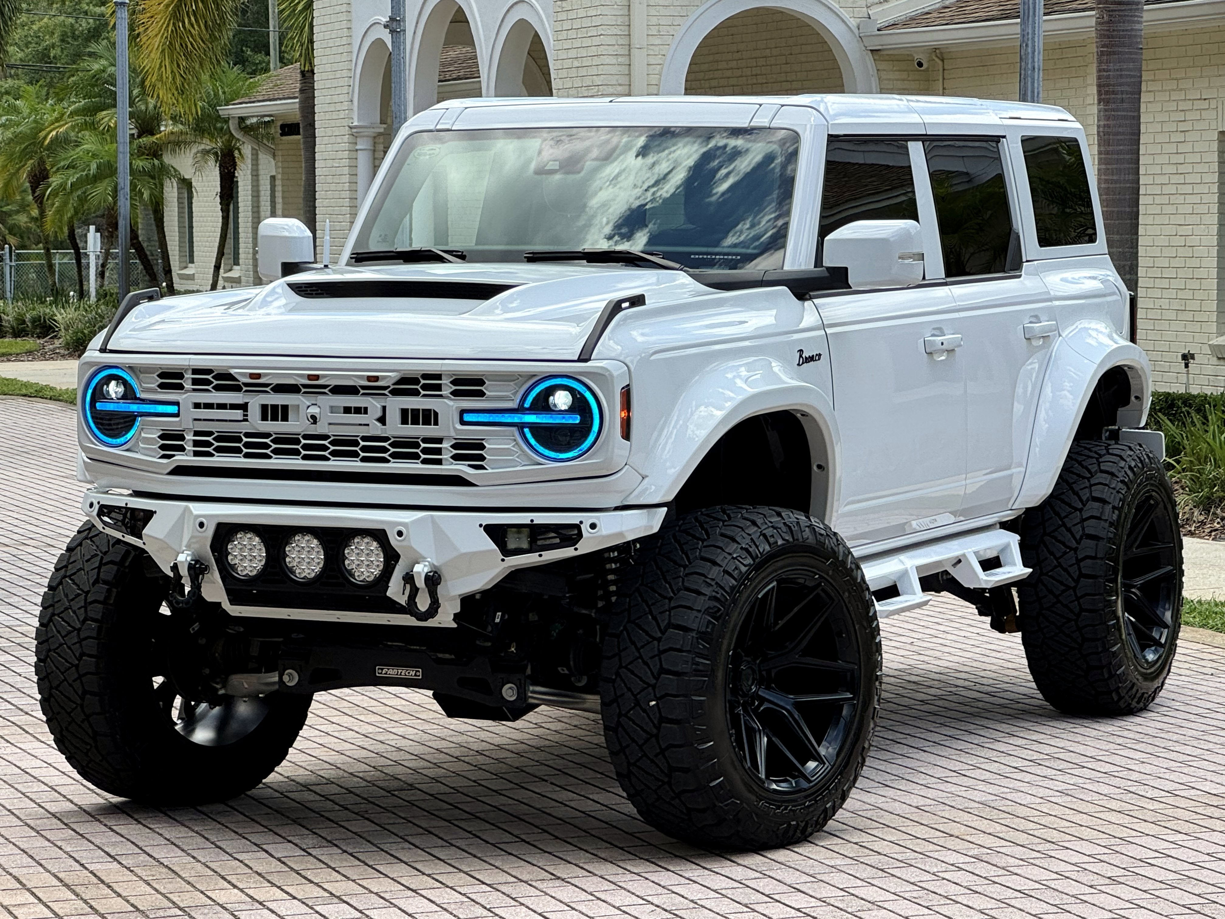 2024 Ford Bronco Badlands V6 Luxury Pkg Widebody Hard Top Custom Lifted