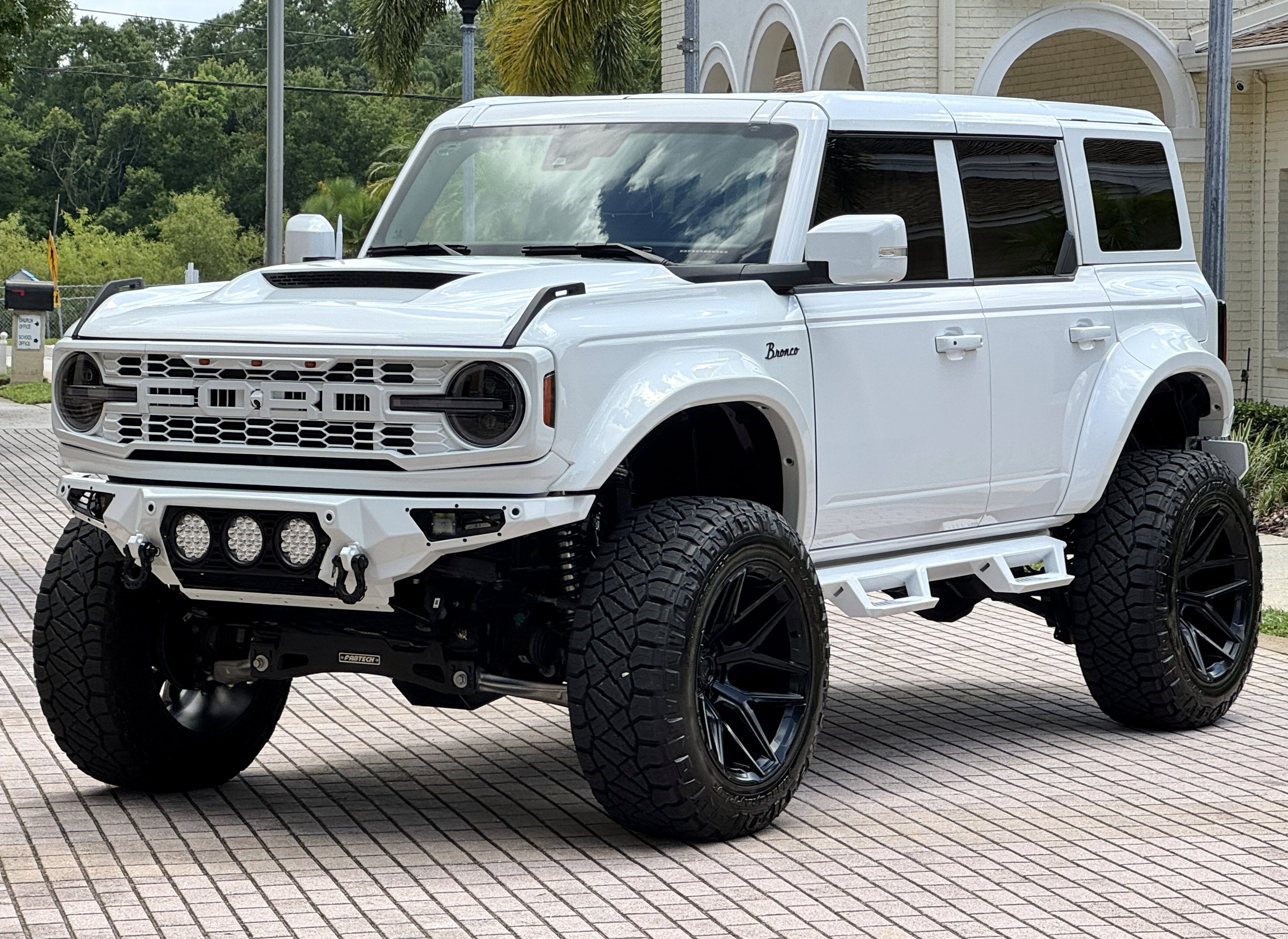 2024 Ford Bronco Badlands V6 Luxury Pkg Widebody Hard Top Custom Lifted
