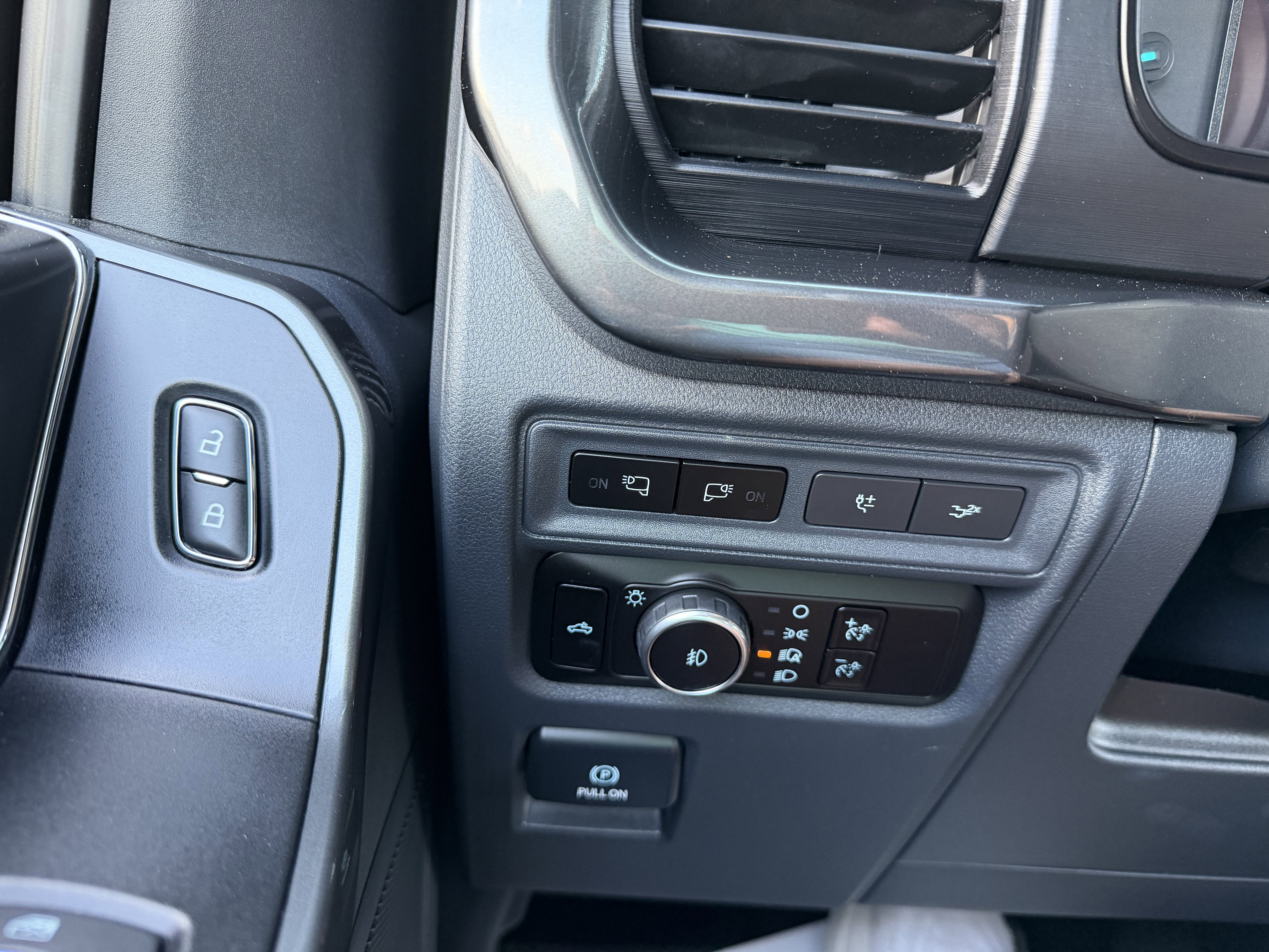 2023 Ford F-150 XLT 4X4 Sport Appearance Package