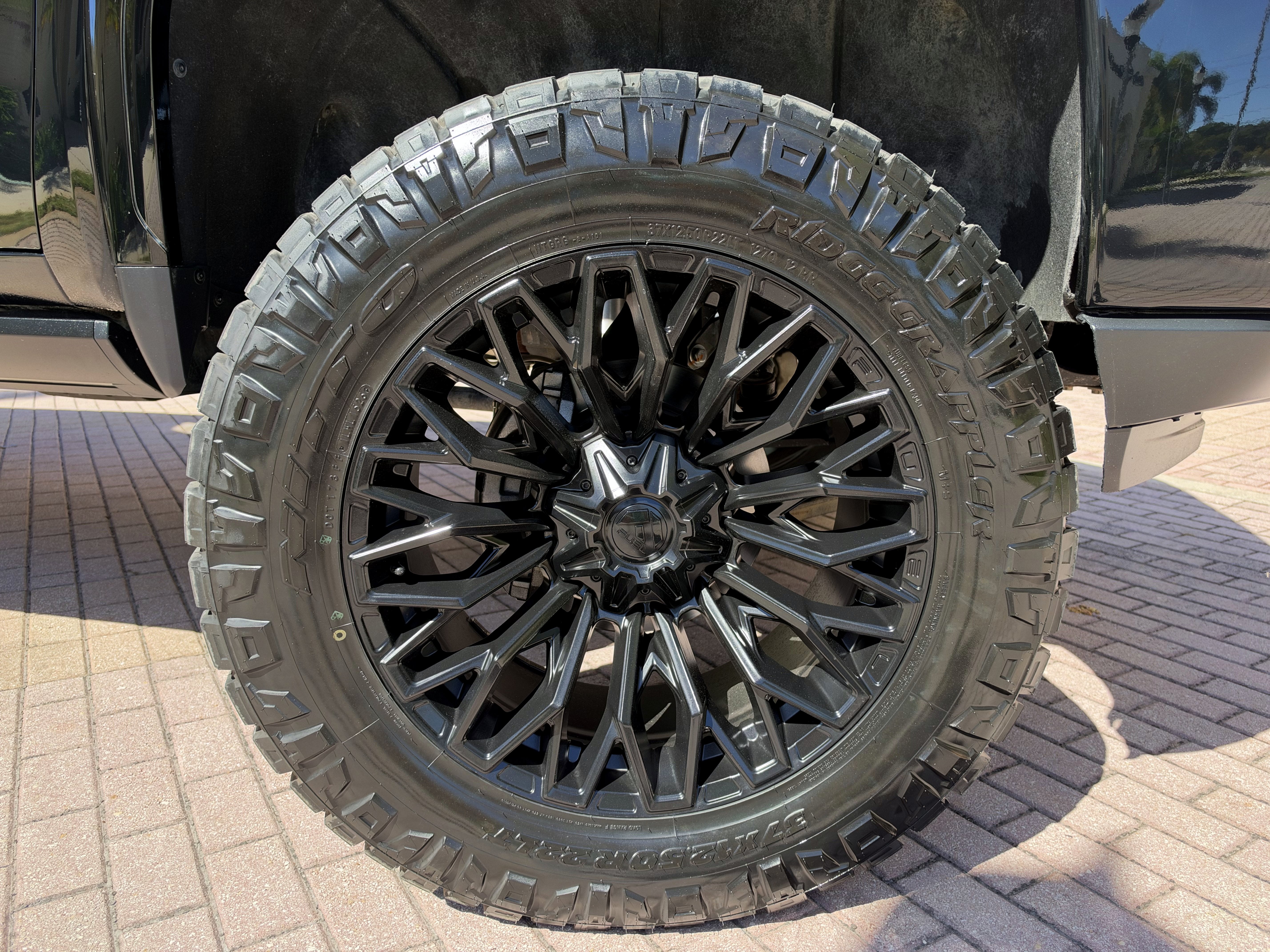 2023 GMC Sierra 2500HD AT4 BDS Custom Lifted Truck