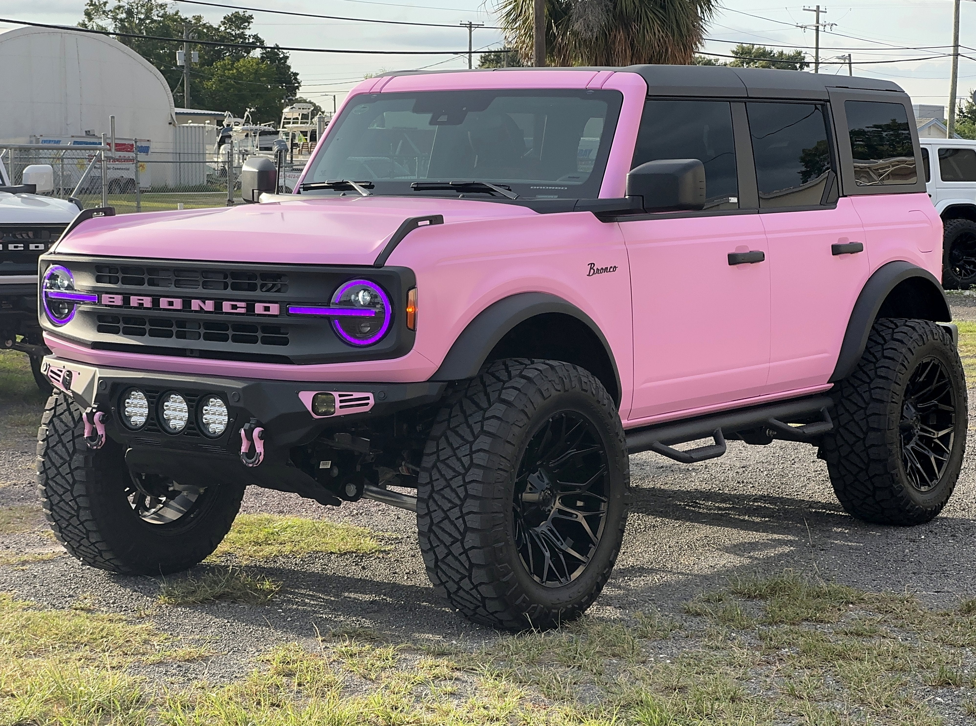 2025 Ford Bronco Matte Pink Hard Top Big Bend Custom Lifted