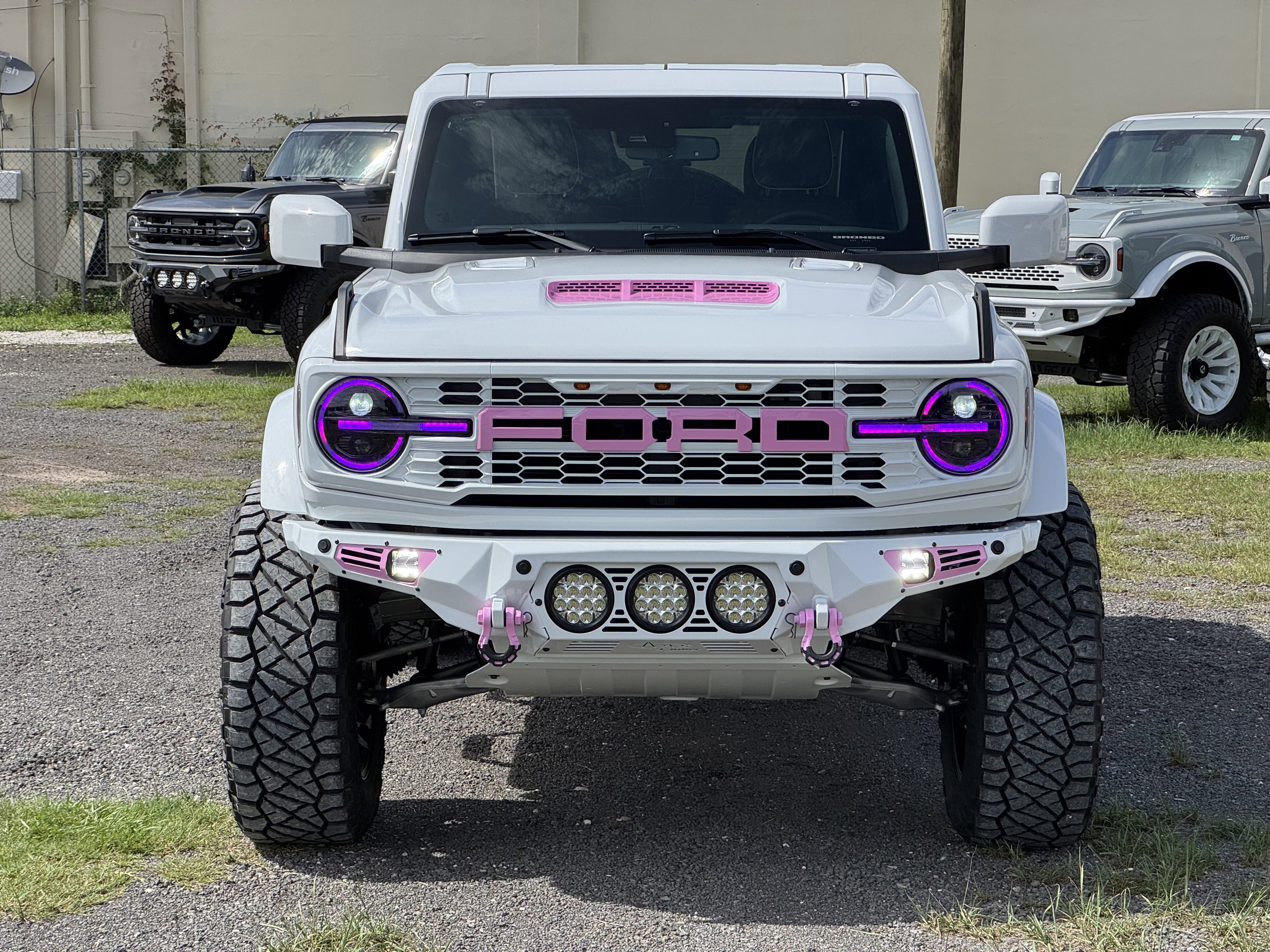 2025 Ford Bronco Outer Banks V6 Luxury Package Hard Top Custom Lifted